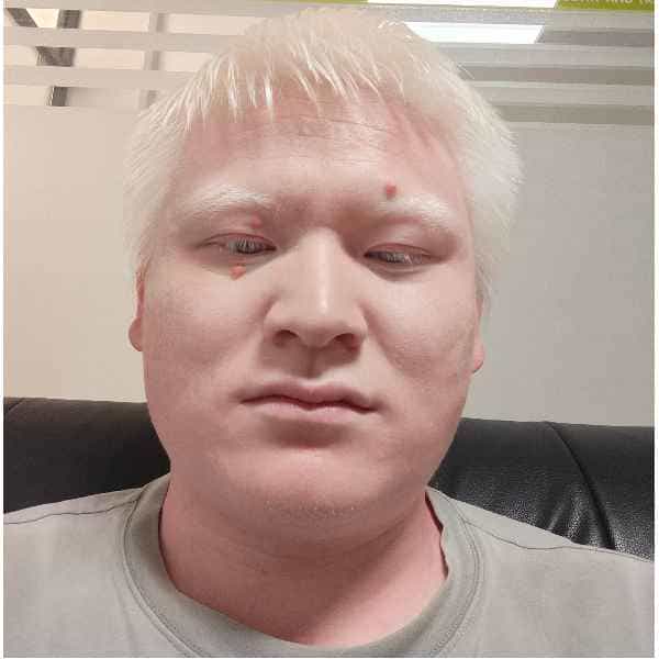 30岁岁安徽单身帅哥 - 周口吉缘网