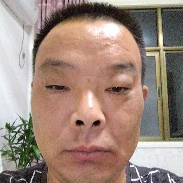 48岁岁江苏单身帅哥 - 周口吉缘网
