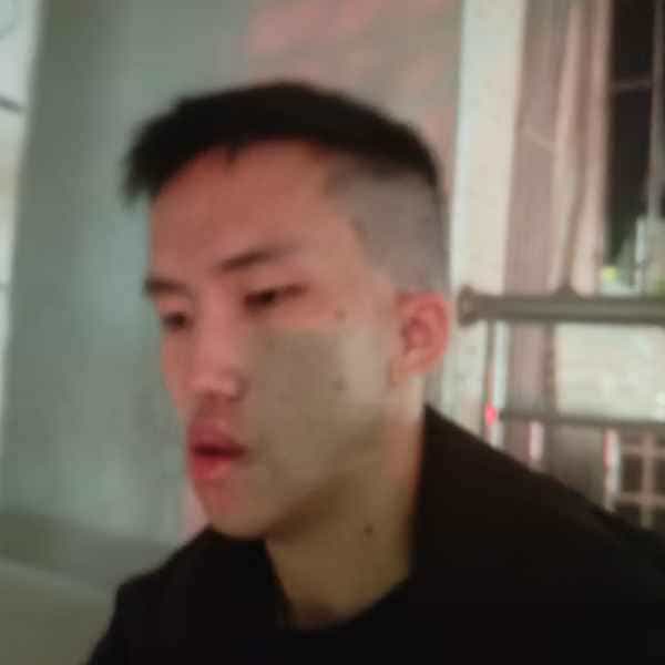 24岁岁广东单身帅哥 - 周口吉缘网